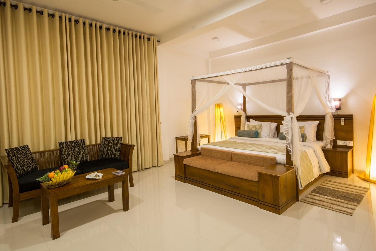 Okwin Resort Kandy Exterior photo