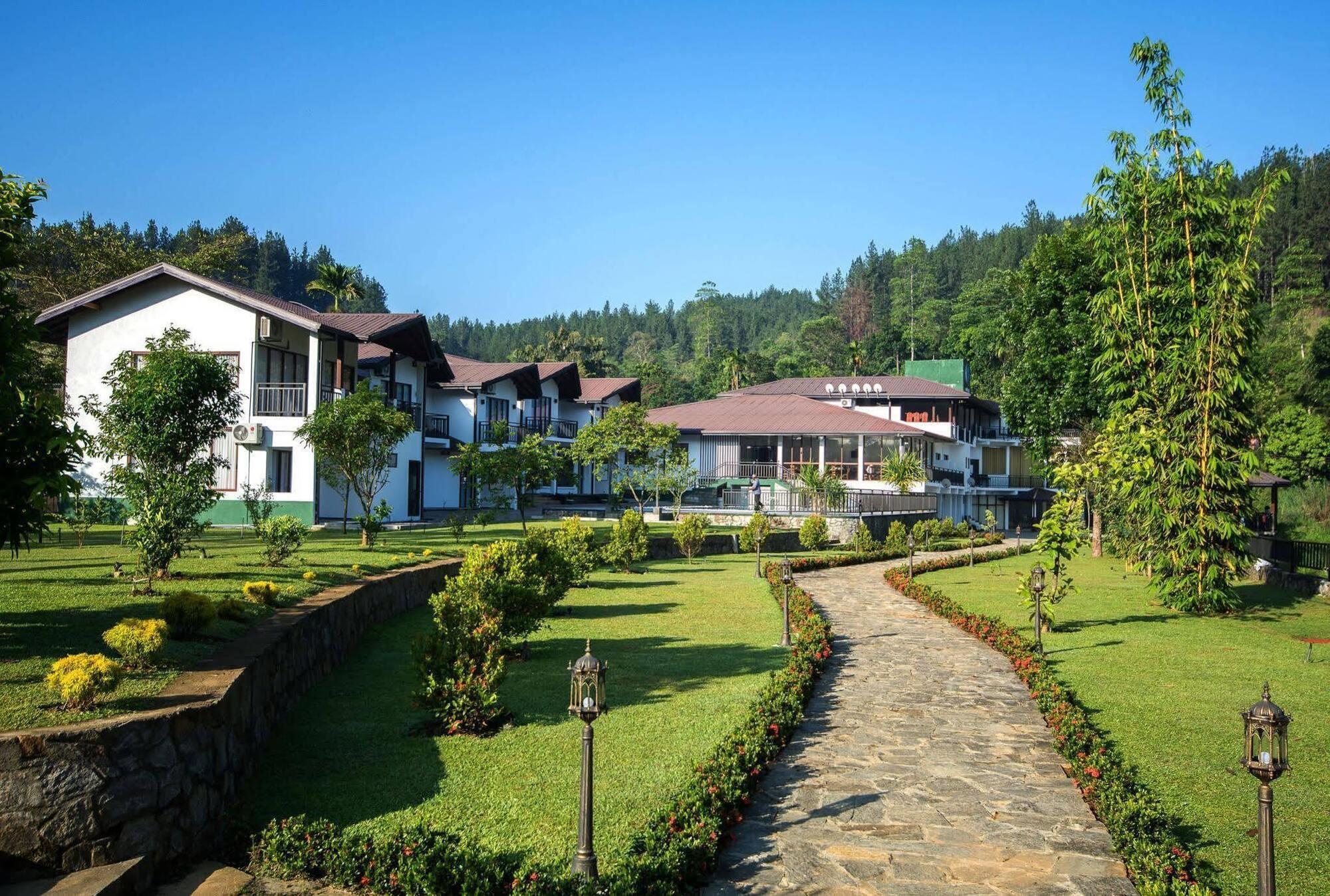 Okwin Resort Kandy Exterior photo